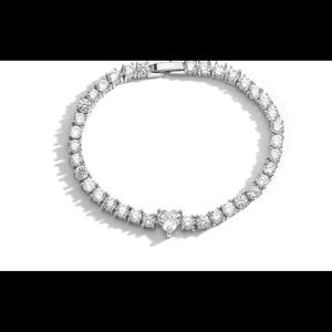 Silver heart bracelet